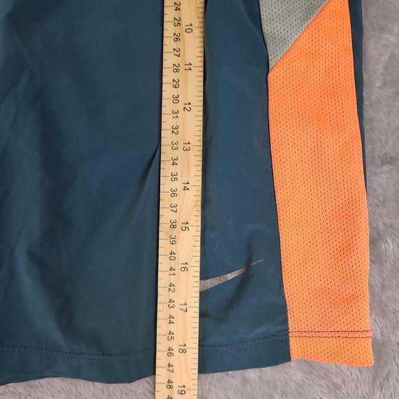 Nike Swim Trunks Lined  Pockets Elastic Waist Men's Size Medium - Picture 3 of 9